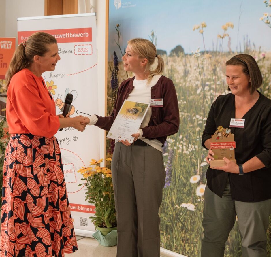 Prämierungsfeier anlässlich des Deutschland summt!-Pflanzwettbewerbs 2025 in den "Gärten der Welt" (Berlin)